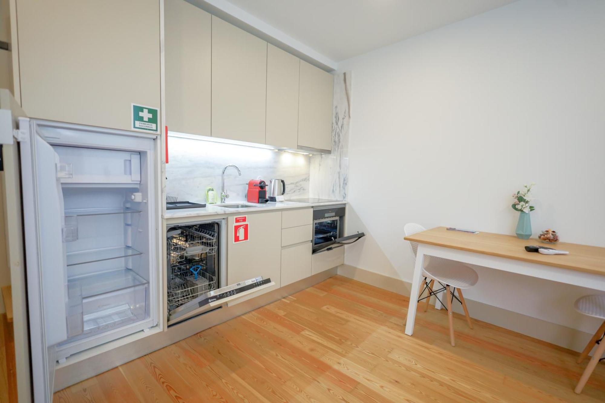 Martires Sweet Apts By Portocityhosts Oporto